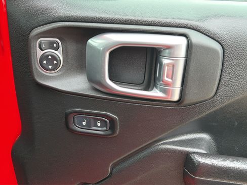Used 2021 Jeep Wrangler Unlimited Sport AWD/4WD image 23