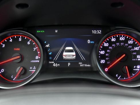 Used 2022 Toyota Camry XSE image 31