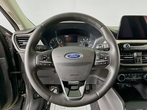Used 2022 Ford Escape SE w/ Convenience Package image 11