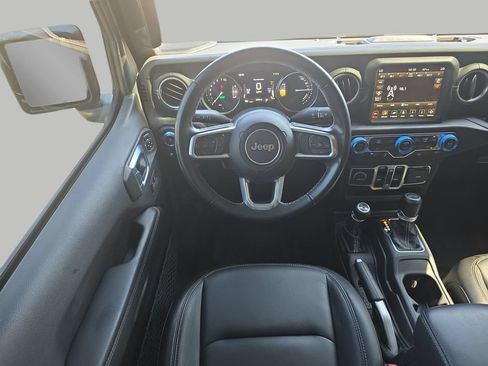 Used 2021 Jeep Wrangler Unlimited Sahara AWD/4WD image 13