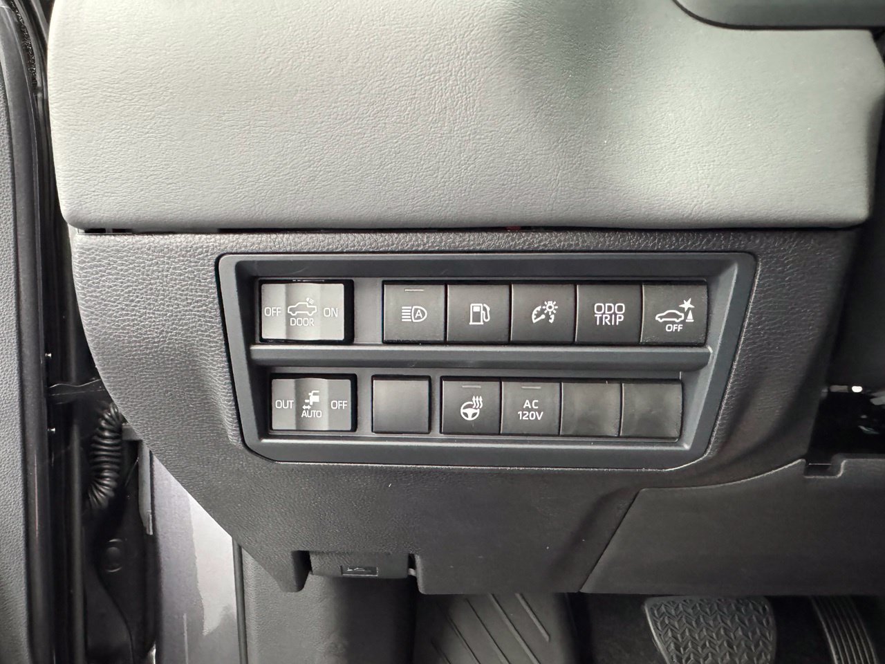 New 2026 Toyota Tundra Capstone AWD/4WD image 39