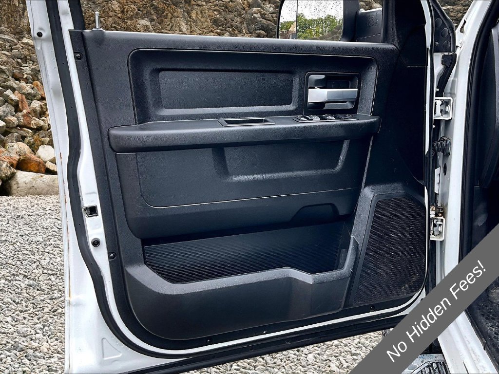 Used 2019 RAM 2500 Tradesman w/ Chrome Appearance Group AWD/4WD image 15