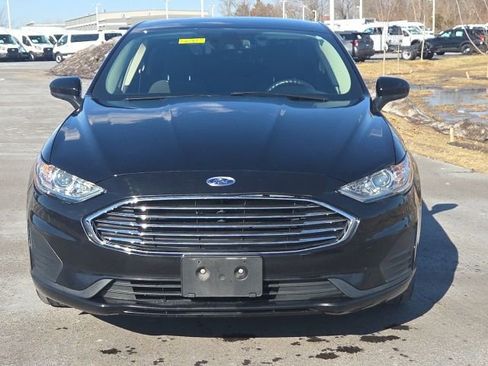 Used 2020 Ford Fusion SE image 12