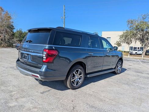 Used 2024 Ford Expedition Max Limited image 4