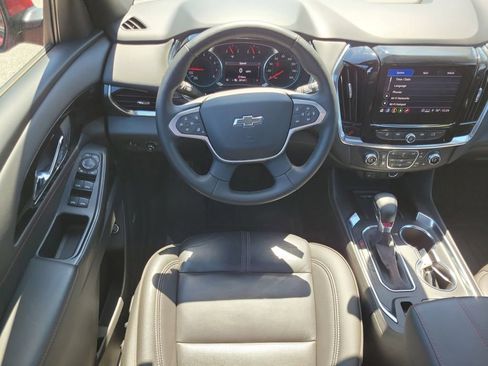 Used 2023 Chevrolet Traverse RS AWD/4WD image 15