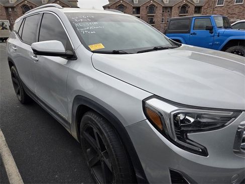 Used 2019 GMC Terrain SLT image 8
