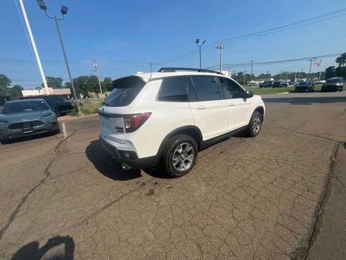 Used 2023 Honda Passport TrailSport image 14
