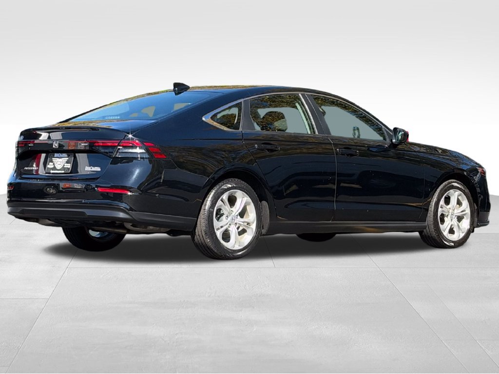 Used 2023 Honda Accord LX image 7