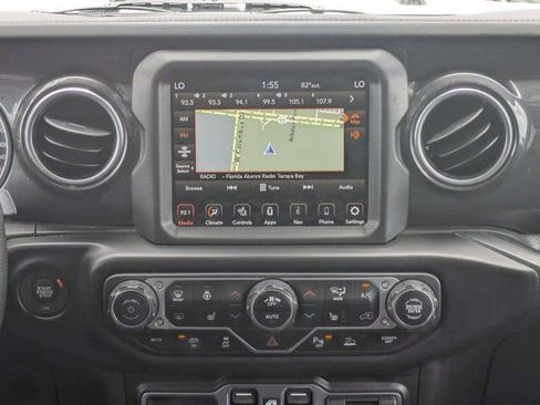 Used 2022 Jeep Wrangler Unlimited Rubicon AWD/4WD image 18