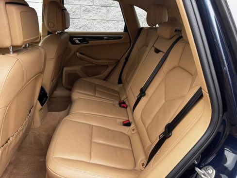 Used 2016 Porsche Macan S image 8