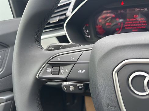 New 2025 Audi Q3 2.0T Premium image 47