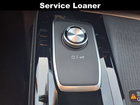 New 2026 Buick Enclave Avenir w/ Super Cruise Package FWD image 6