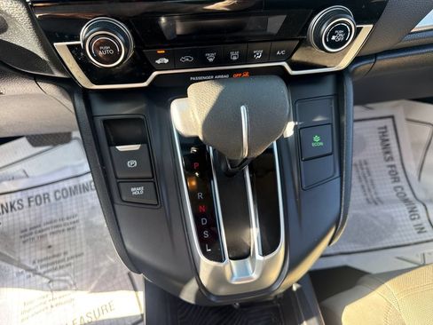 Used 2017 Honda CR-V LX image 32