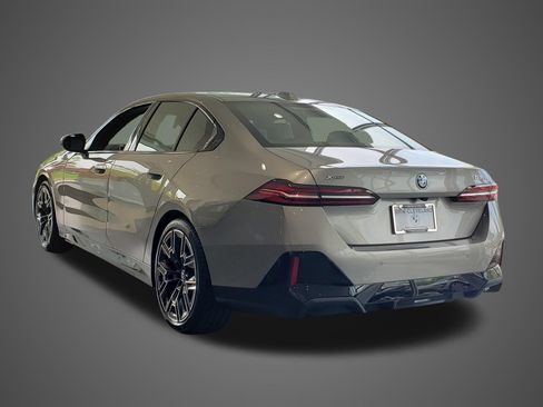 New 2027 BMW 530i xDrive w/ M Sport Package AWD/4WD image 6