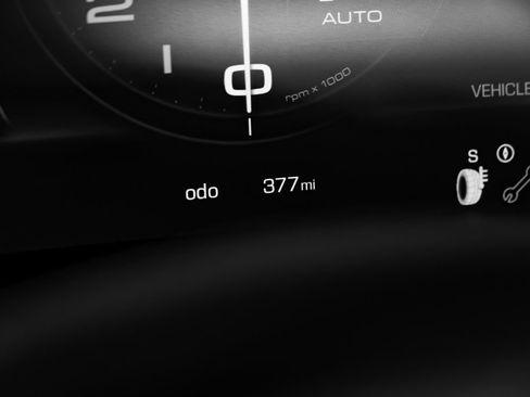 Used 2025 Ferrari 12Cilindri RWD image 39