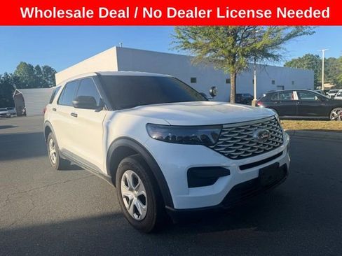Used 2022 Ford Explorer 4WD Police Interceptor image 6