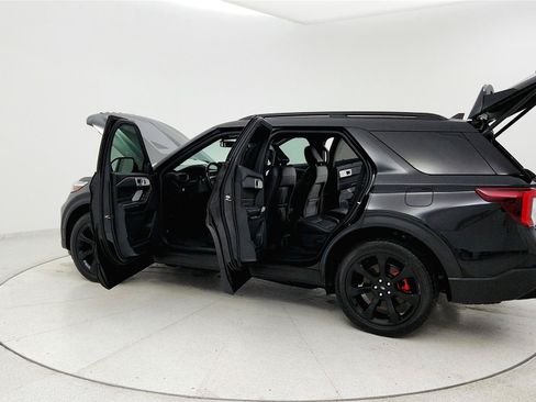 Used 2021 Ford Explorer ST w/ Equipment Group 401A AWD/4WD image 32
