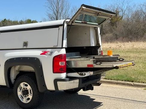 Used 2013 Chevrolet Silverado 2500 LT AWD/4WD image 27