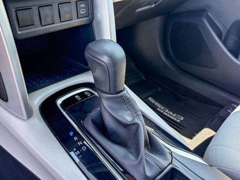 Used 2024 Toyota Corolla Cross L FWD image 15
