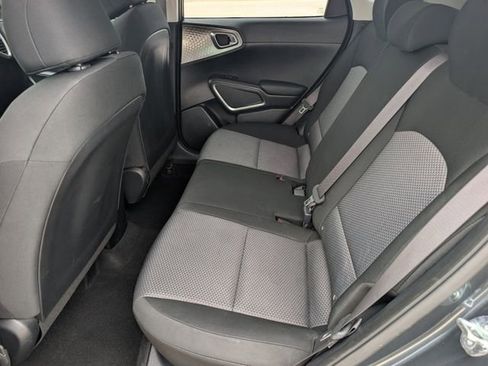 Used 2023 Kia Soul LX w/ LX Technology Package FWD image 26