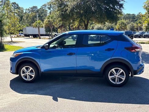 New 2025 Nissan Kicks Play S FWD image 23