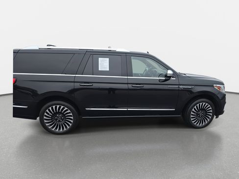 Used 2021 Lincoln Navigator L Black Label w/ Cargo Convenience Package image 4