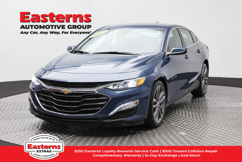 Used 2024 Chevrolet Malibu LT FWD image 1