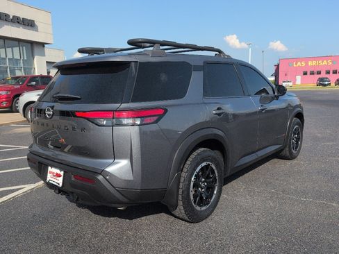 Used 2023 Nissan Pathfinder Rock Creek AWD/4WD image 7