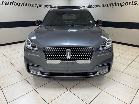 Used 2023 Lincoln Aviator Reserve w/ Equipment Group 201A RWD image 2
