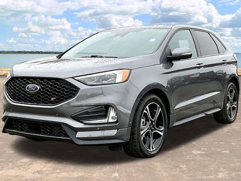 Used 2022 Ford Edge ST w/ Equipment Group 401A image 4