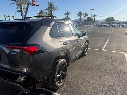 Used 2020 Toyota RAV4 XSE w/ XSE Grade Weather Package AWD/4WD image 7