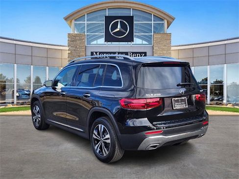 Certified 2025 Mercedes-Benz GLB 250 4MATIC image 3