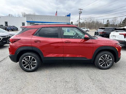 New 2026 Chevrolet TrailBlazer LT w/ LPO, Blackout Package image 7