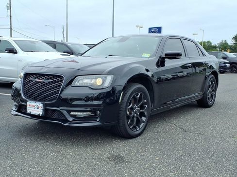 Used 2021 Chrysler 300 S w/ S Model Appearance Package AWD/4WD image 3