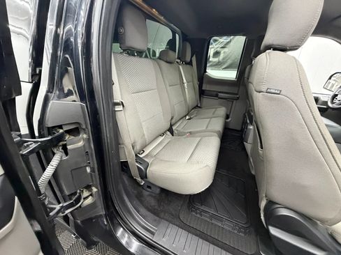Used 2017 Ford F150 XLT AWD/4WD image 6