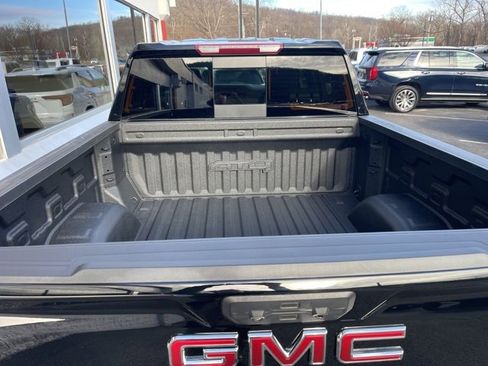 Used 2023 GMC Sierra 1500 AT4 w/ AT4 Premium Package image 14