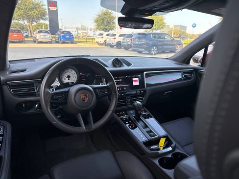 Used 2022 Porsche Macan GTS AWD/4WD image 6