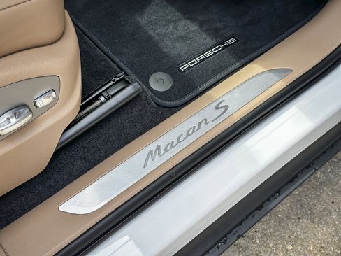 New 2026 Porsche Macan S AWD/4WD image 17