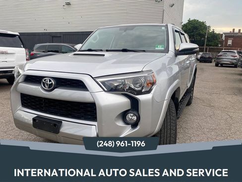 Used 2018 Toyota 4Runner TRD Off-Road Premium AWD/4WD image 1