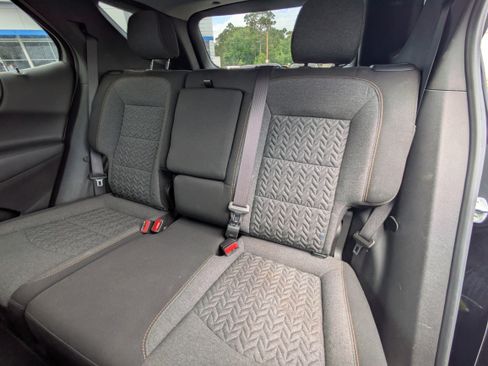 Used 2022 Chevrolet Equinox LT FWD image 9