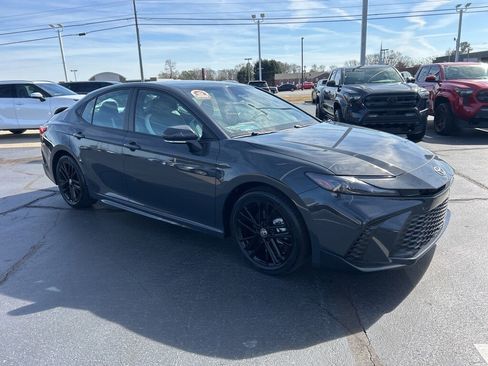 Used 2026 Toyota Camry SE image 22