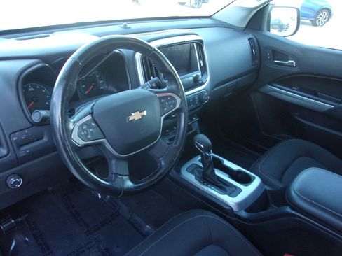 Used 2022 Chevrolet Colorado LT w/ Safety Package image 13