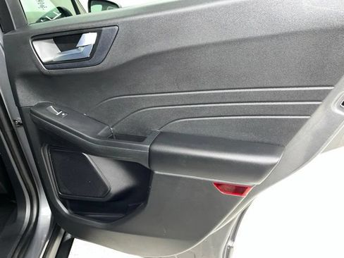 Used 2023 Ford Escape ST-Line FWD image 17