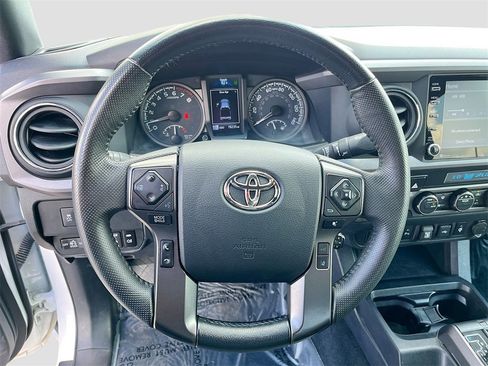 Used 2023 Toyota Tacoma TRD Off-Road w/ Advanced Technology Package image 11