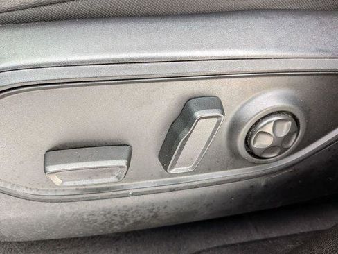 Certified 2023 Jeep Grand Cherokee L Limited image 13