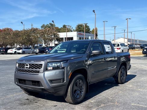New 2026 Nissan Frontier SV image 3