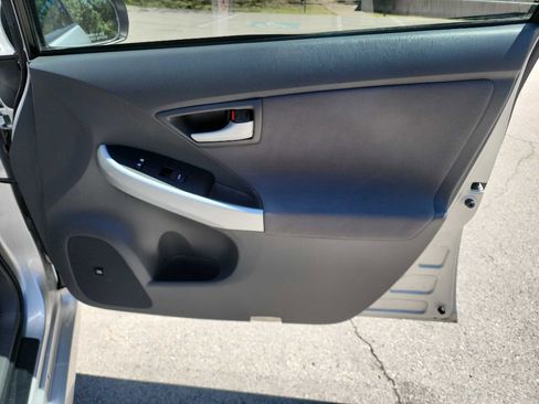 Used 2011 Toyota Prius Three FWD image 27