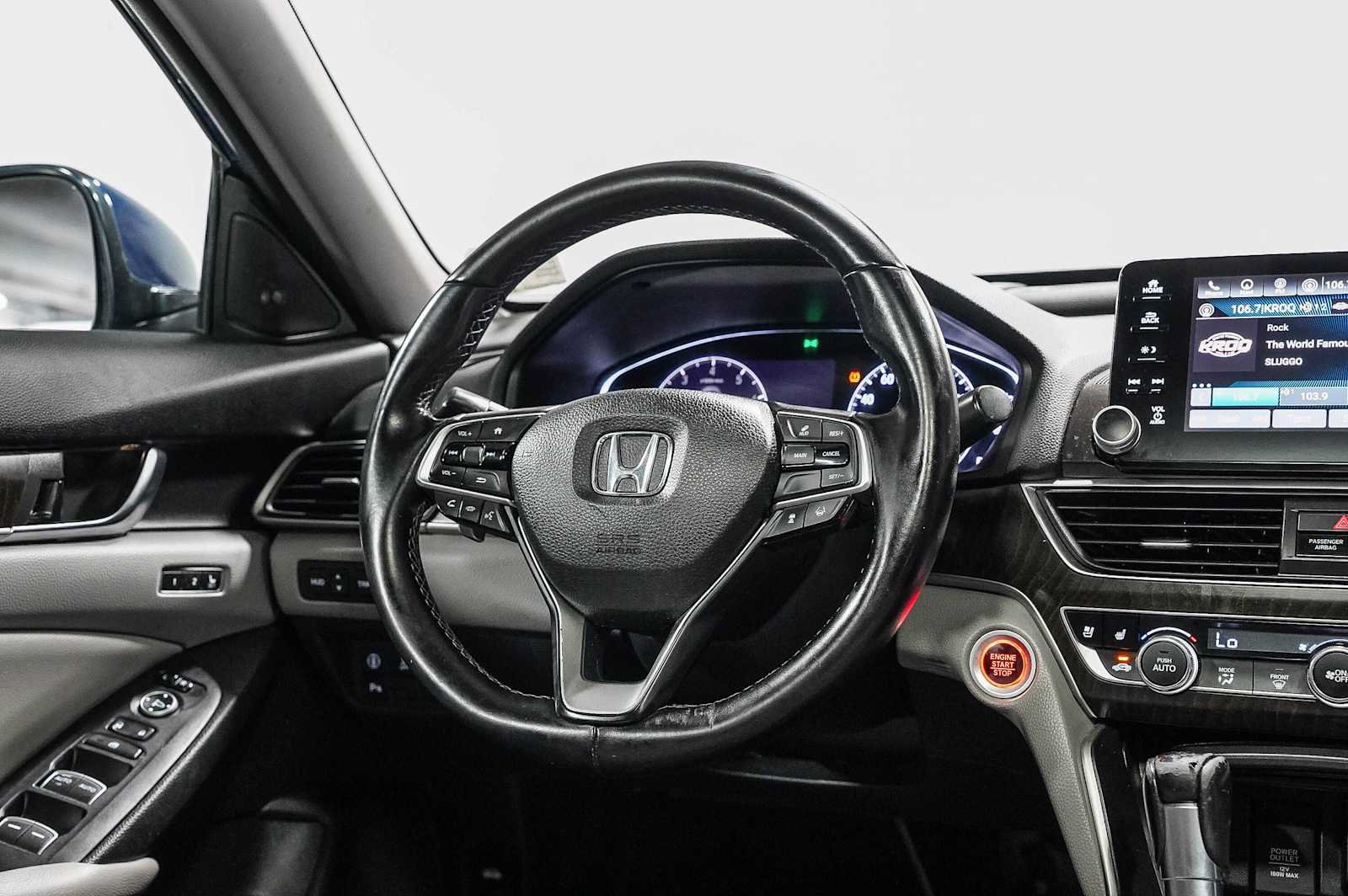 Used 2018 Honda Accord Touring image 15