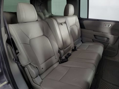 Used 2015 Honda Pilot Touring image 14