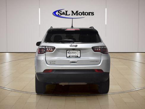 Used 2025 Jeep Compass Limited AWD/4WD image 7